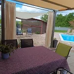 Hilda - Two Bedroom Villa Barban