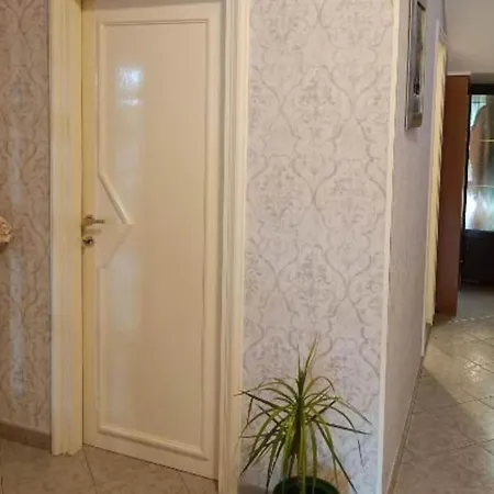 Hilda - Two Bedroom וילה