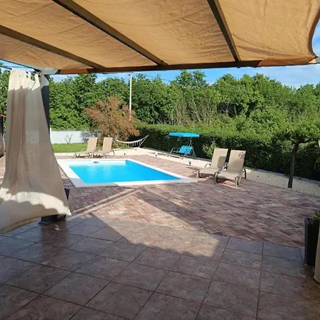 Hilda - Two Bedroom וילה Barban